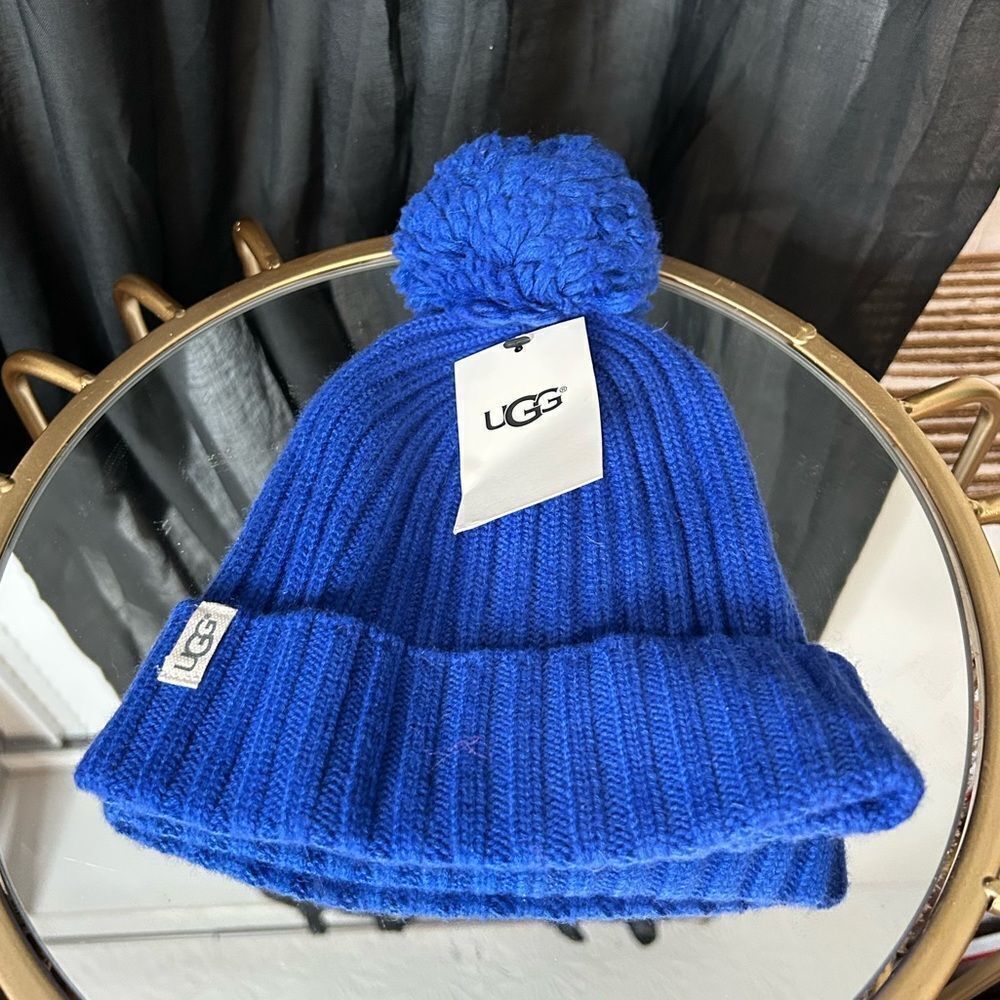 UGG Kids Blue Pom-Pom Beanie NWT